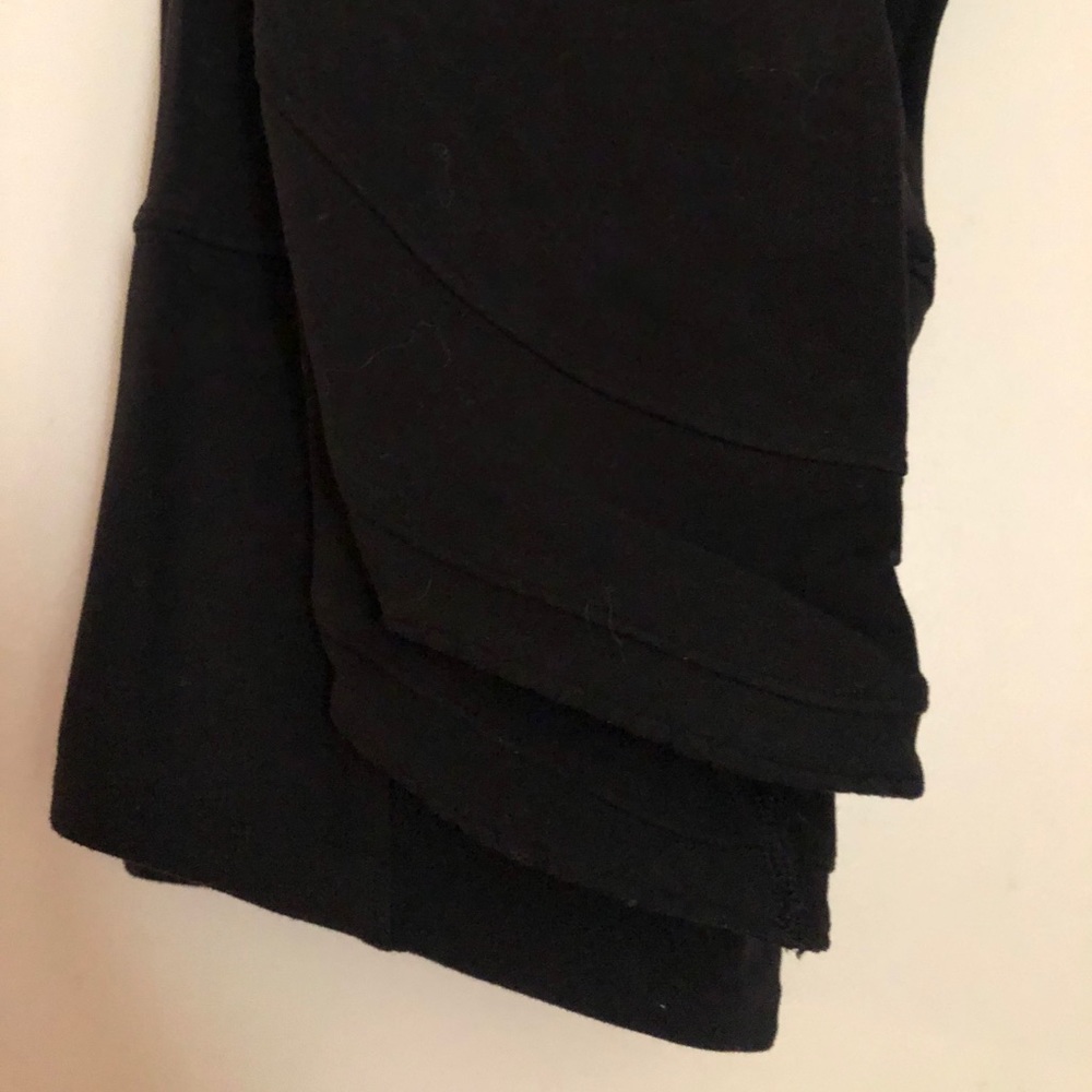 Lululemon Scallop-edge leggings - nulu align